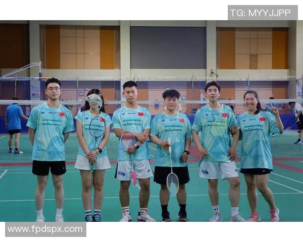 重庆羽毛球队引领最新羽毛球配合TOP10榜单精彩表现引发关注