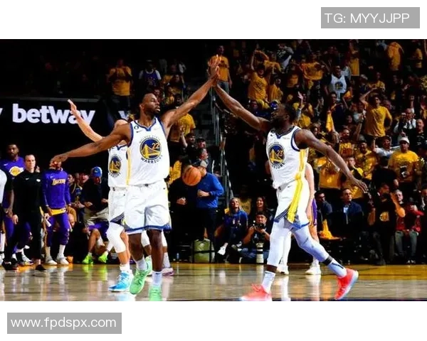 勇士与热火激战全场精彩集锦回顾视频分享